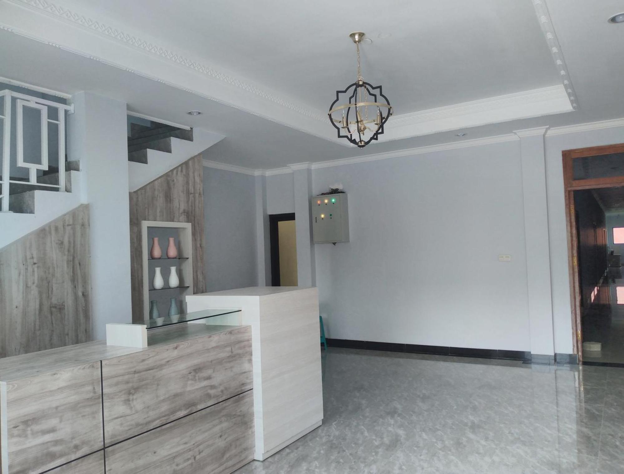 Grha Raf Homestay Макале Экстерьер фото